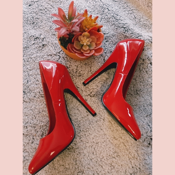 pleaser usa wholesale